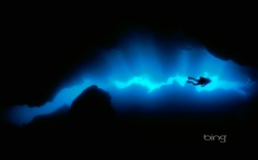 GrottoDiver1920x12009-29-2010 5_27_21 PM Bing Desktop